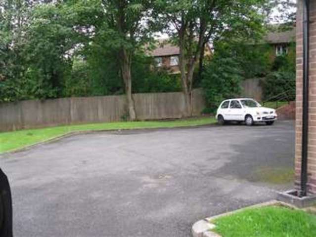  Image of 2 bedroom Flat to rent in Westhouse Grove Kings Heath Birmingham B14 at Westhouse Court (To Let) Kings Heath Birmingham, B14 6PS