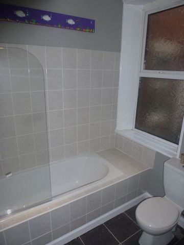  Image of 1 bedroom Flat to rent in Westminster Street Bensham Gateshead NE8 at Westminster Street Array Gateshead, NE8 4QH