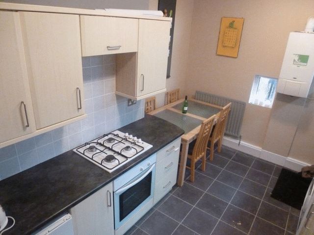  Image of 1 bedroom Flat to rent in Westminster Street Bensham Gateshead NE8 at Westminster Street Array Gateshead, NE8 4QH