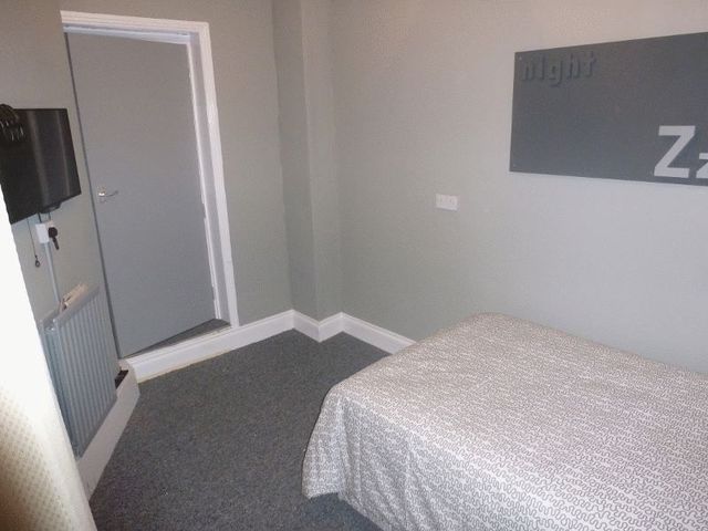  Image of 1 bedroom Apartment to rent in Westminster Street Bensham Gateshead NE8 at Westminster Street Array Gateshead, NE8 4QH