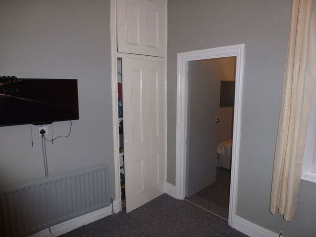  Image of 1 bedroom Apartment to rent in Westminster Street Bensham Gateshead NE8 at Westminster Street Array Gateshead, NE8 4QH