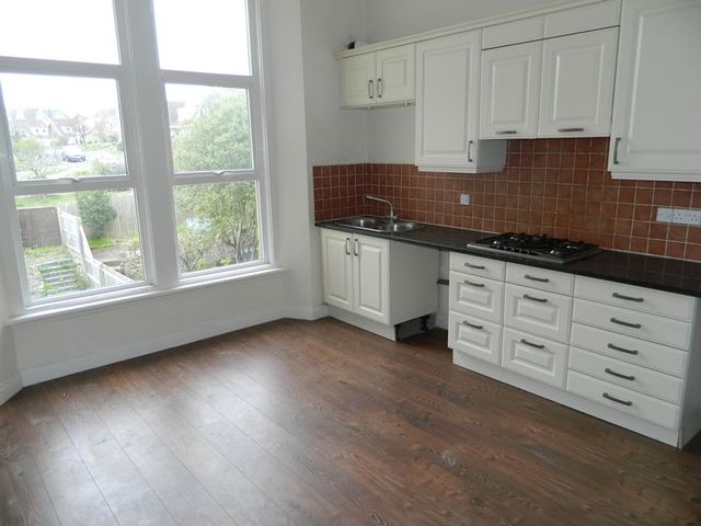  Image of 2 bedroom Flat for sale in Grove Park Road Weston-super-Mare BS23 at Grove Park Road  Weston-s-Mare, BS23 2LW