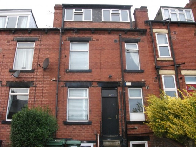  Image of 4 bedroom Terraced house to rent in Wetherby Place Burley Leeds LS4 at Wetherby Place  Leeds, LS4 2JG