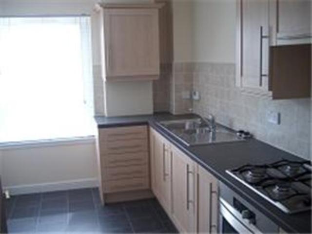  Image of 2 bedroom Flat to rent in Whinny Burn Court Motherwell ML1 at Motherwell North Lanarkshire North Lanarkshire, ML1 2LW