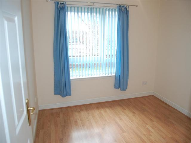  Image of 2 bedroom Flat to rent in Whinny Burn Court Motherwell ML1 at Motherwell North Lanarkshire North Lanarkshire, ML1 2LW