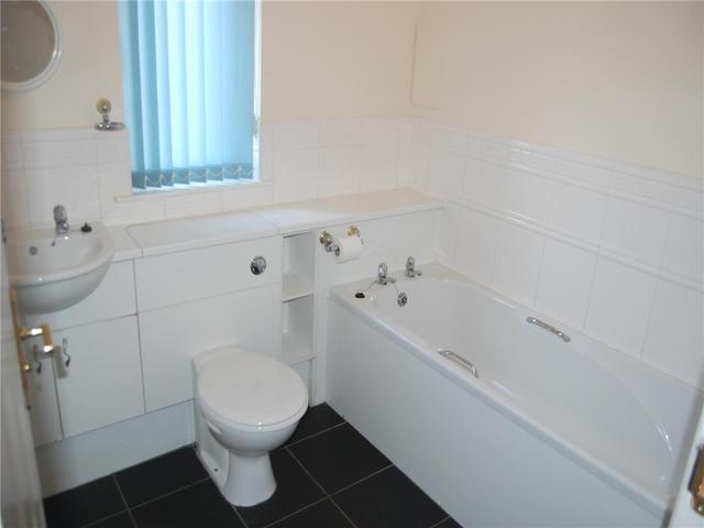  Image of 2 bedroom Flat to rent in Whinny Burn Court Motherwell ML1 at Motherwell North Lanarkshire North Lanarkshire, ML1 2LW