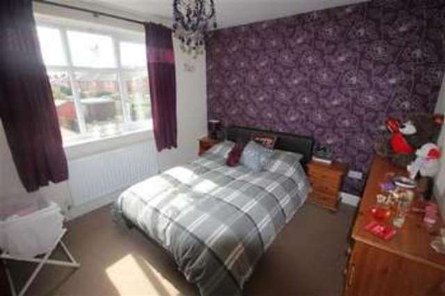  Image of 3 bedroom Semi-Detached house for sale in Whitby Road Ipswich IP4 at Ipswich, IP4 4AE