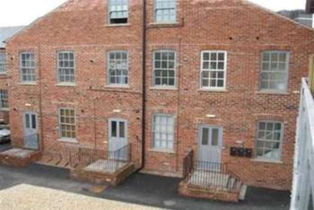  Image of Flat to rent in Furnace Hill Sheffield S3 at Sheffield, S3 7AH