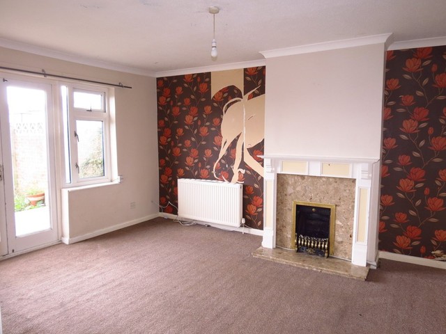  Image of 3 bedroom Semi-Detached house for sale in White Hart Lane Portchester Fareham PO16 at White Hart Lane  Fareham, PO16 9BA
