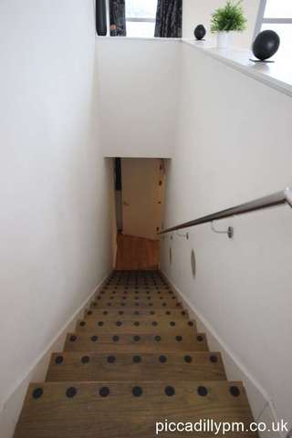 Image of 3 bedroom Penthouse to rent in Whitworth Street Manchester M1 at Whitworth Street West  Manchester, M1 5BE