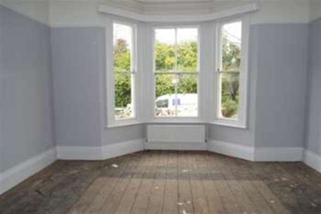  Image of 6 bedroom Detached house to rent in Willes Terrace Leamington Spa CV31 at Leamington Spa, CV31 1DL