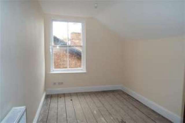  Image of 6 bedroom Detached house to rent in Willes Terrace Leamington Spa CV31 at Leamington Spa, CV31 1DL