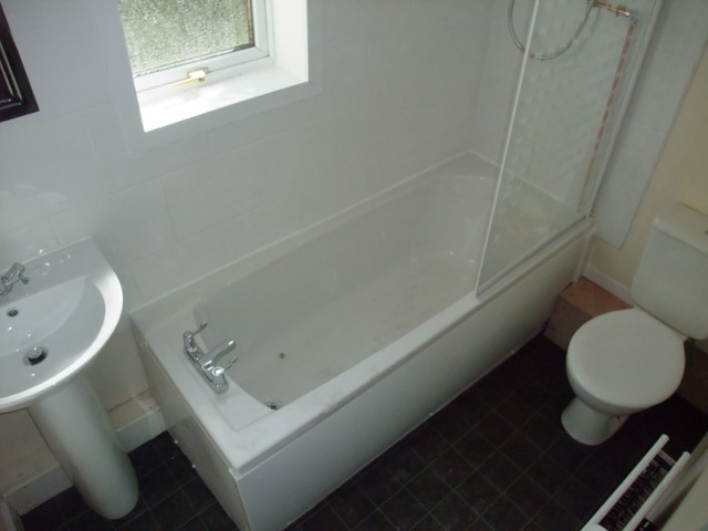  Image of 3 bedroom Flat to rent in Wilson Avenue Kirkcaldy KY2 at Kirkcaldy Fife Fife, KY2 5EG
