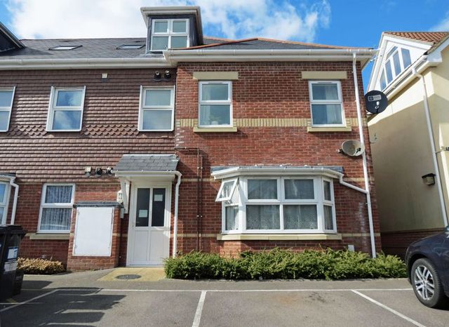  Image of 1 bedroom Flat for sale in Windham Road Boscombe Bournemouth BH1 at Windham Road Springbourne Bournemouth, BH1 4RN