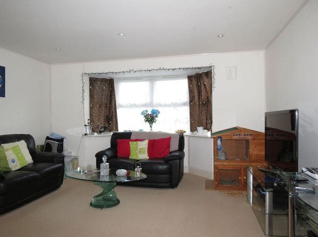  Image of 1 bedroom Flat for sale in Windham Road Boscombe Bournemouth BH1 at Windham Road Springbourne Bournemouth, BH1 4RN
