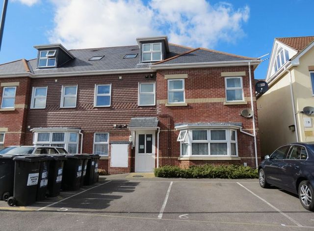  Image of 1 bedroom Flat for sale in Windham Road Boscombe Bournemouth BH1 at Windham Road Springbourne Bournemouth, BH1 4RN