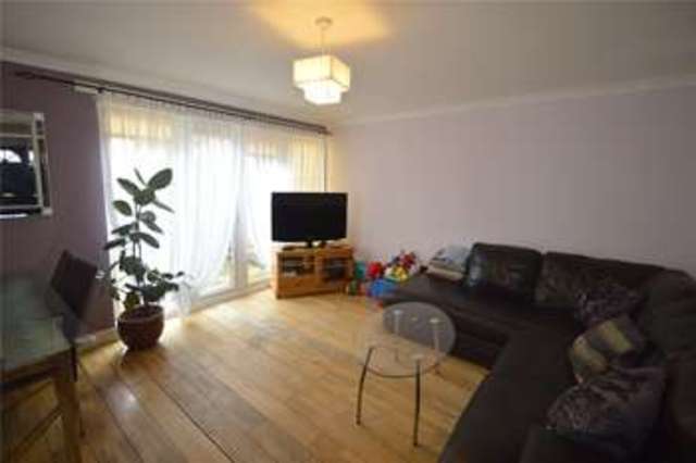  Image of 2 bedroom Terraced house for sale in Windrush Way Maidenhead SL6 at Maidenhead Berkshire Maidenhead, SL6 8AP
