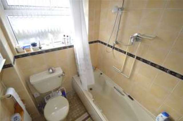  Image of 2 bedroom Terraced house for sale in Windrush Way Maidenhead SL6 at Maidenhead Berkshire Maidenhead, SL6 8AP