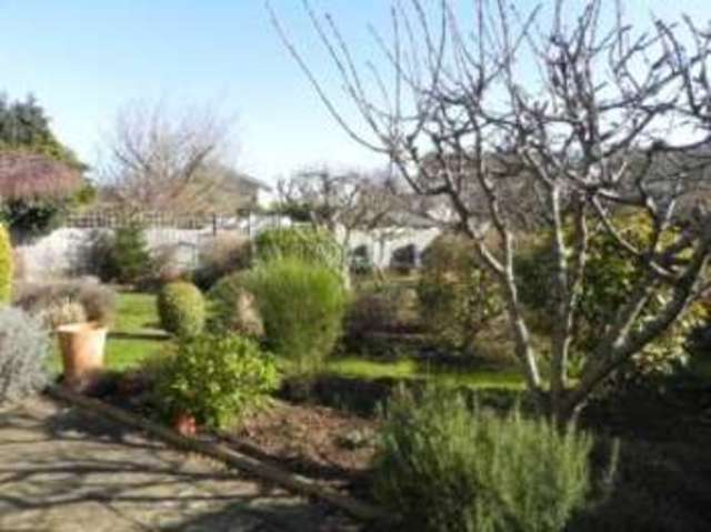  Image of 3 bedroom Bungalow for sale in Windsor Drive Oakham LE15 at Oakham Rutland Oakham, LE15 6SN
