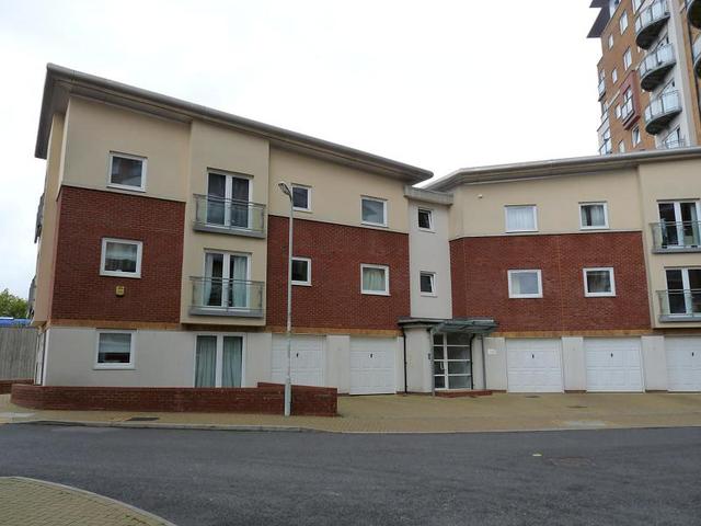  Image of 2 bedroom Detached house to rent in Winterthur Way Basingstoke RG21 at Victory Hill  Basingstoke, RG21 7UN