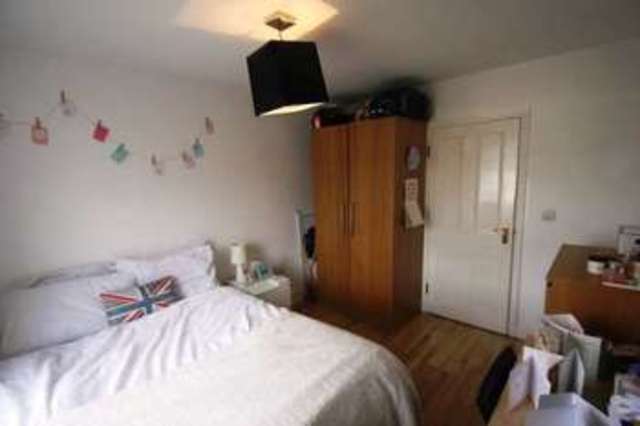  Image of 4 bedroom Maisonette to rent in Witherington Road London N5 at Highbury London Highbury, N5 1PN