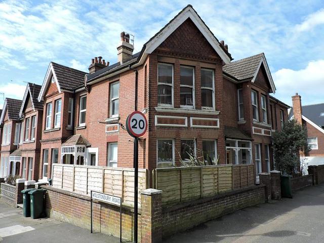  Image of 1 bedroom Flat to rent in Wolstonbury Road Hove BN3 at Hove, BN3 6EJ