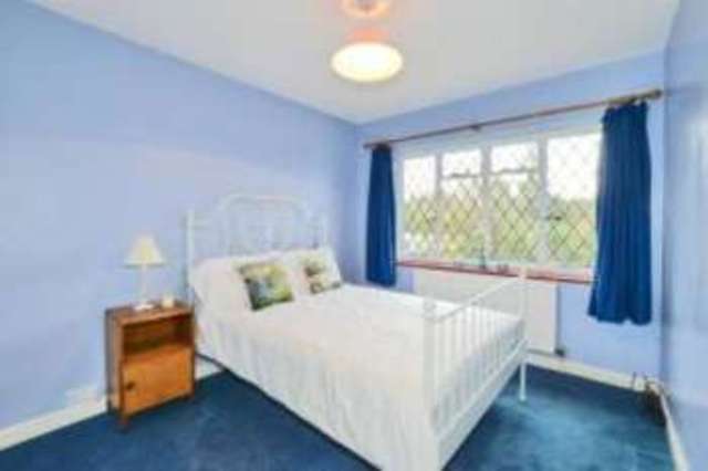  Image of 4 bedroom Detached house for sale in The Close Wonersh Guildford GU5 at Wonersh Guildford Wonersh, GU5 0PA