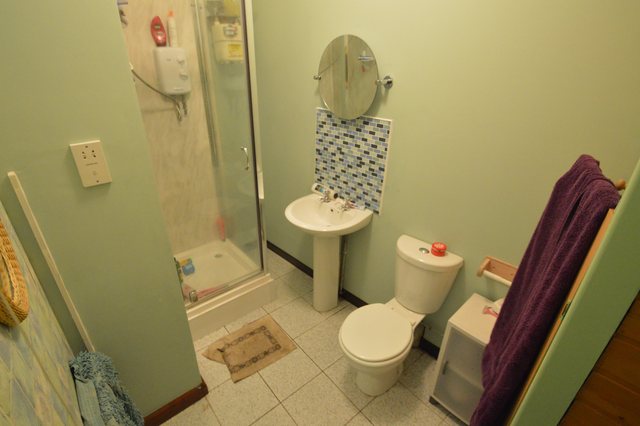  Image of 5 bedroom House Share to rent in Wood Road Treforest Pontypridd CF37 at Treforest  Glyntaff, CF37 1RG