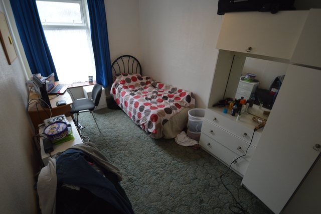  Image of 5 bedroom House Share to rent in Wood Road Treforest Pontypridd CF37 at Treforest  Glyntaff, CF37 1RG