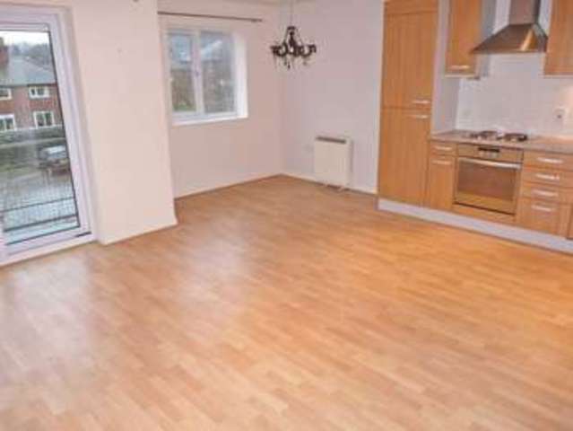  Image of 2 bedroom Flat to rent in Woodeson Lea Rodley Leeds LS13 at Woodeson Lea Rodley Leeds, LS13 1RJ