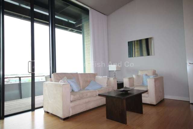  Image of 2 bedroom Apartment to rent in Woodfield Road Broadheath Altrincham WA14 at Woodfield Road  Altrincham, WA14 4RR