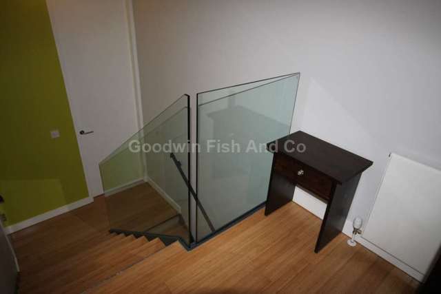  Image of 2 bedroom Apartment to rent in Woodfield Road Broadheath Altrincham WA14 at Woodfield Road  Altrincham, WA14 4RR