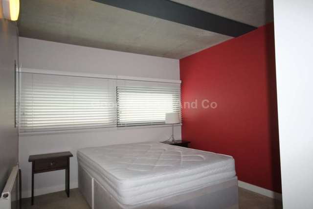  Image of 2 bedroom Apartment to rent in Woodfield Road Broadheath Altrincham WA14 at Woodfield Road  Altrincham, WA14 4RR