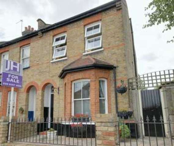  Image of 2 bedroom Terraced house for sale in Woodlands Road Enfield EN2 at Woodlands Road  Enfield, EN2 0LT