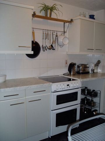  Image of 1 bedroom Terraced house for sale in Donaldson Way Woodley Reading RG5 at Donaldson Way, Woodley, Reading, RG5 4XL