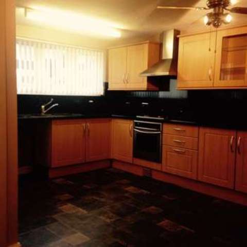  Image of 3 bedroom Semi-Detached house to rent in Woodrows Telford TF7 at Woodrows Woodside Telford, TF7 5PH