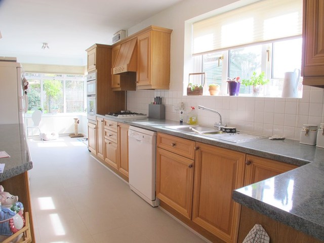  Image of 4 bedroom Bungalow for sale in Wootton Road Lee-on-the-Solent PO13 at Wootton Road  Lee-On-The-Solent, PO13 9HB