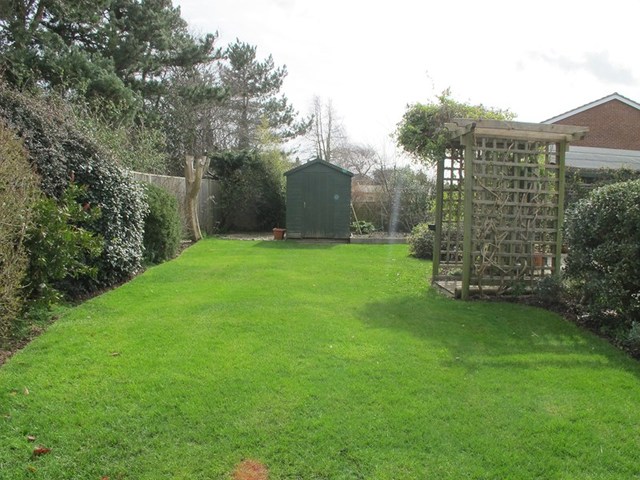  Image of 4 bedroom Bungalow for sale in Wootton Road Lee-on-the-Solent PO13 at Wootton Road  Lee-On-The-Solent, PO13 9HB