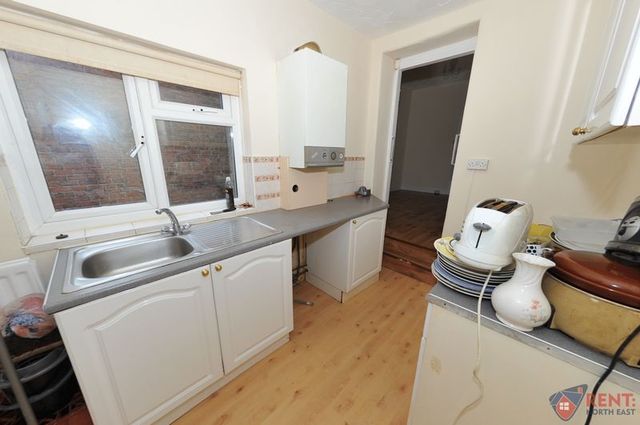  Image of 3 bedroom Flat to rent in Wordsworth Street Gateshead NE8 at Wordsworth Street Felling Gateshead, NE8 3HE