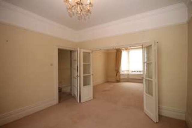  Image of 3 bedroom Semi-Detached house to rent in Worple Road Epsom KT18 at Worple Road  Epsom, KT18 5EL