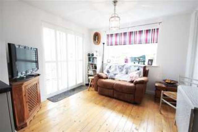  Image of 2 bedroom Property for sale in Maskeleyne Way Wroughton Swindon SN4 at Maskeleyne Way Wroughton Wroughton, SN4 9HR