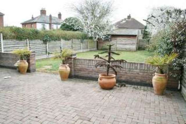  Image of 3 bedroom Detached house for sale in York Road Brightlingsea Colchester CO7 at York Road Brightlingsea Colchester, CO7 0JA
