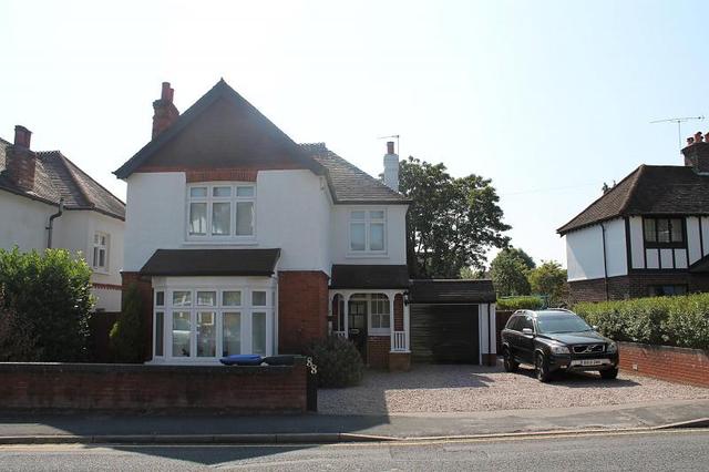  Image of 5 bedroom Detached house to rent in York Road Woking GU22 at Woking, GU22 7XR