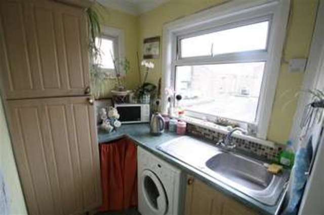  Image of 1 bedroom Flat for sale in York Road Worthing BN11 at Worthing, BN11 3EN