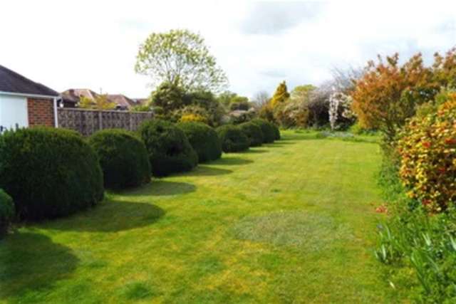  Image of 3 bedroom Bungalow to rent in Edifred Road Bournemouth BH9 at Bournemouth, BH9 3PB