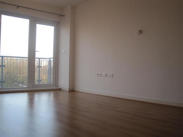  Image of 2 bedroom Flat to rent in Whitestone Way Croydon CR0 at 21 Whitestone Way  Croydon, CR0 4WN