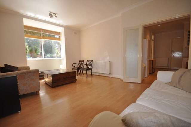  Image of 2 bedroom Flat to rent in Montpelier Road London W5 at Ealing, W5 2QT