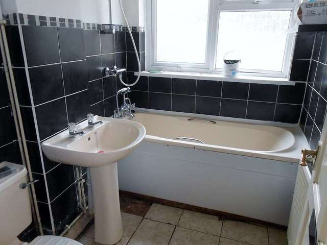  Image of 4 bedroom Property for sale in Bryneithin Road Gorseinon Swansea SA4 at Bryneithin Road  Swansea, SA4 4XA