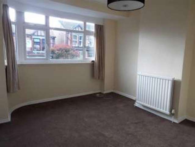  Image of 3 bedroom Property to rent in Chandos Road Prestwich Manchester M25 at Chandos Road Prestwich Prestwich, M25 9WW