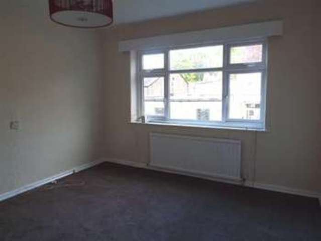  Image of 3 bedroom Property to rent in Chandos Road Prestwich Manchester M25 at Chandos Road Prestwich Prestwich, M25 9WW